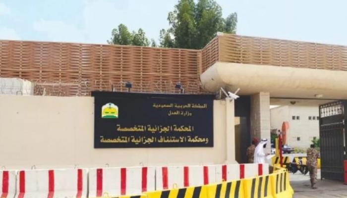 المتهم يتظاهر بالتدين وهو يرتكب الموبقات ويدمن المخدرات