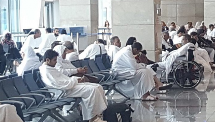 أسر شهداء 4 دول يتجمعون بالأراضي المقدسة