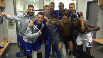 لاعبو شالكه بعد الفوز