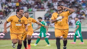 التعادل يحسم قمة القادسية والعربي في الدوري الكويتي
