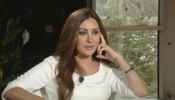  الفنانة التونسية لطيفة 