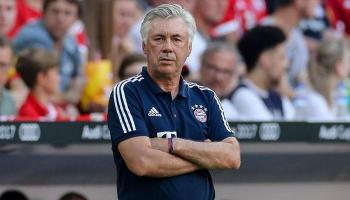 صحفي نيجيري تنبأ بإقالة أنشيلوتي بعد الخسارة من باريس