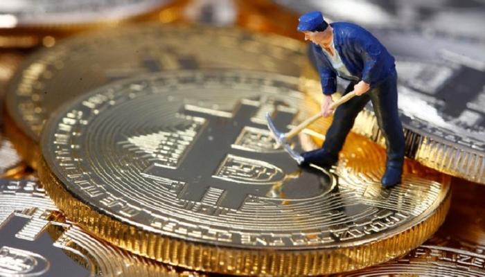 بيتكوين تتراجع - رويترز