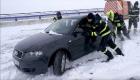 إنقاذ مئات السيارات العالقة بسبب الثلوج في إسبانيا