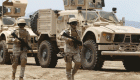 القوات الإماراتية و"الشرعية" تحكم قبضتها على معسكر استراتيجي باليمن