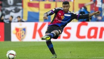 أكانجي يقترب من دورتموند