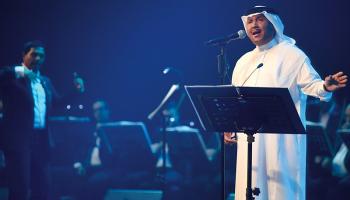 فنان العرب محمد عبده من أبرز نجوم "فبراير الكويت"