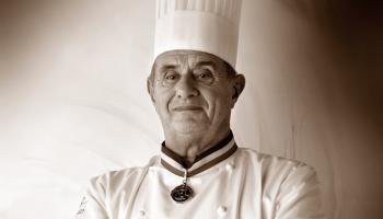 أسطورة الطهي الفرنسي بول بوكوز