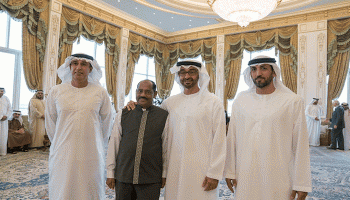 الشيخ محمد بن زايد آل نهيان يودع العامل الهندي بانينكونهي محيي الدين