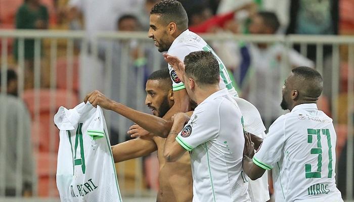 الأهلي في الفوز على الشباب
