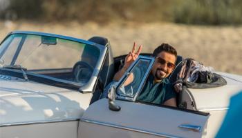 حمد القطان في أثناء تصوير الأغنية