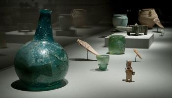 جانب من معروضات معرض طرق التجارة في الجزيرة العربية