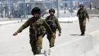 قوات إسرائيلية تطلق النار على فلسطيني بزعم محاولته طعن جنود