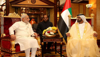 صورة أرشيفية تجمع الشيخ محمد بن راشد آل مكتوم وناريندرا مودي