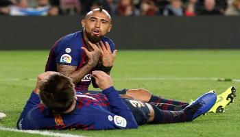 جيرارد بيكيه وأرتورو فيدال