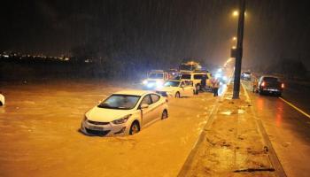 صورة أرشيفية لسيول الأمطار في الكويت