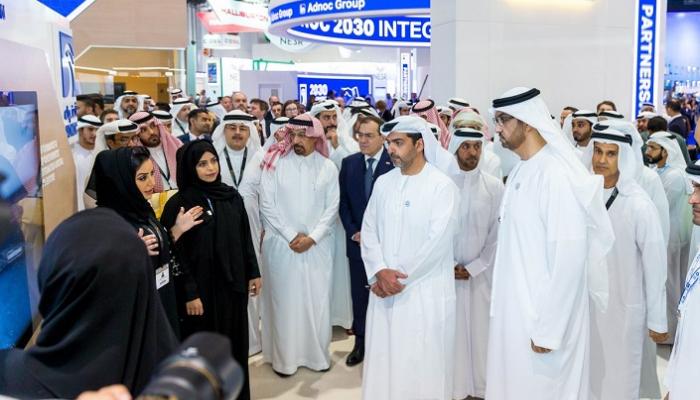 الشيخ حامد بن زايد آل نهيان يزور جناح أدنوك