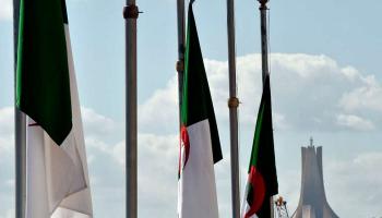 الجزائر تقر موازنة 2019 بـ 72 مليار دولار