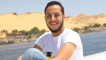 الشاب المصري مينا سمير