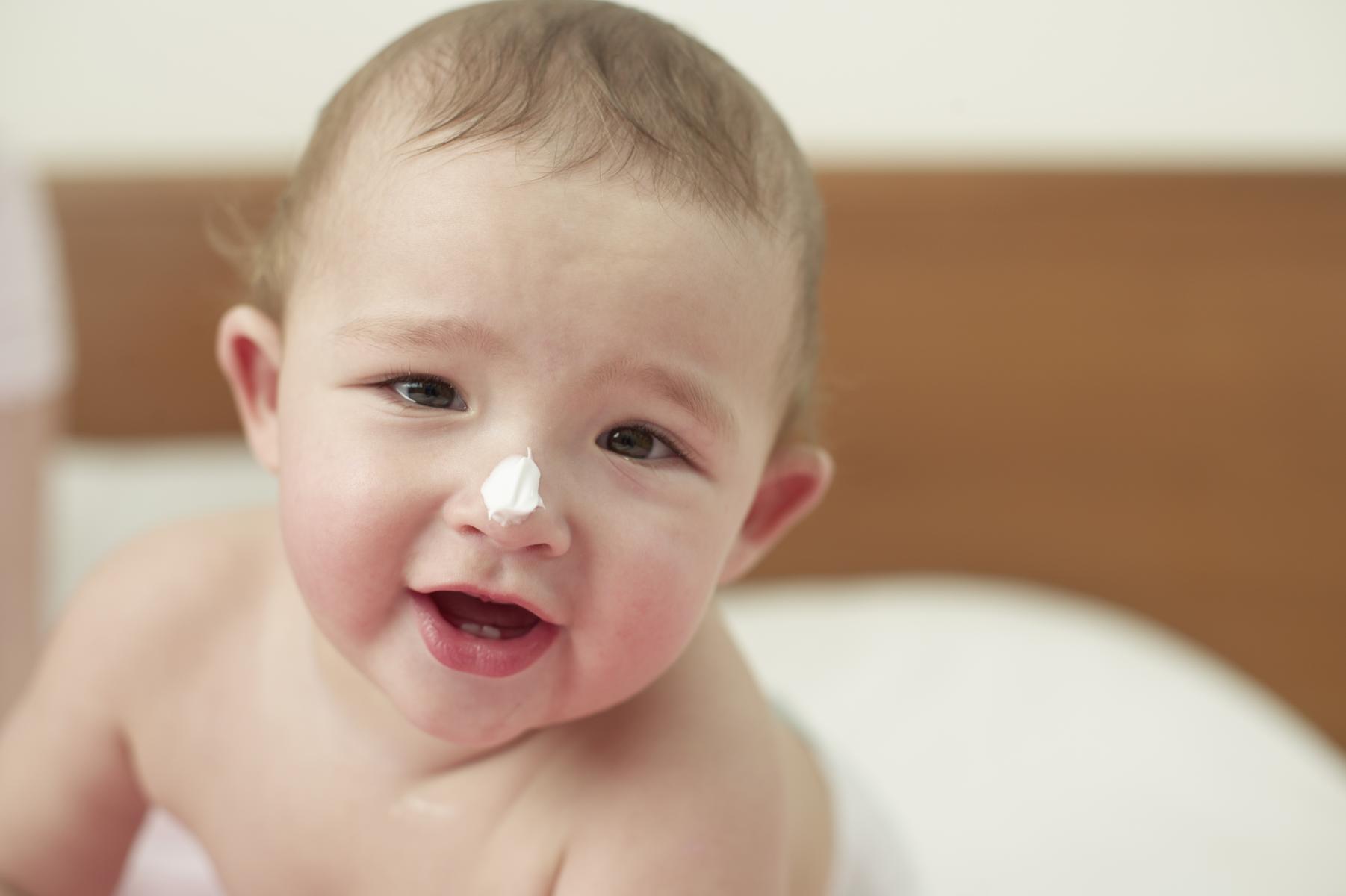 اعراض وأسباب وعلاج الجفاف عند الأطفال الرضع
