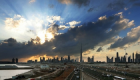 "أرصاد الإمارات" يتوقع تحول الحالة المدارية في بحر العرب إلى منخفض جوي