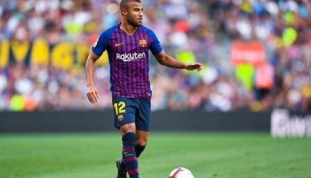 رافينيا ألكنتارا لاعب وسط برشلونة