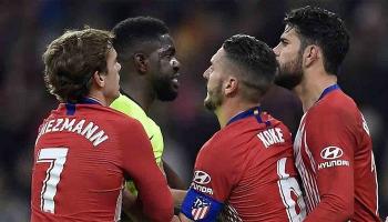 لقطة من مباراة أتلتيكو مدريد وبرشلونة