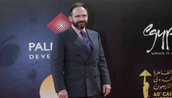 الممثل البريطاني ريف فاينز  