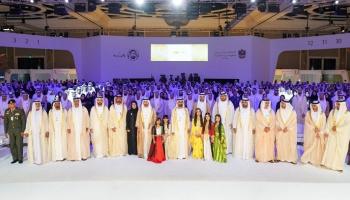 الشيخ محمد بن راشد آل مكتوم خلال التكريم