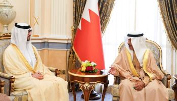 الأمير خليفة بن سلمان آل خليفة والشيخ سلطان بن حمدان بن زايد آل نهيان