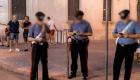 منع رجال الشرطة العسكرية الإيطالية من استخدام الهاتف المحمول أثناء العمل