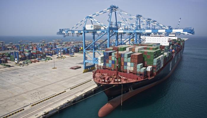 افتتاح محطة جديدة للحاويات في ميناء خليفة