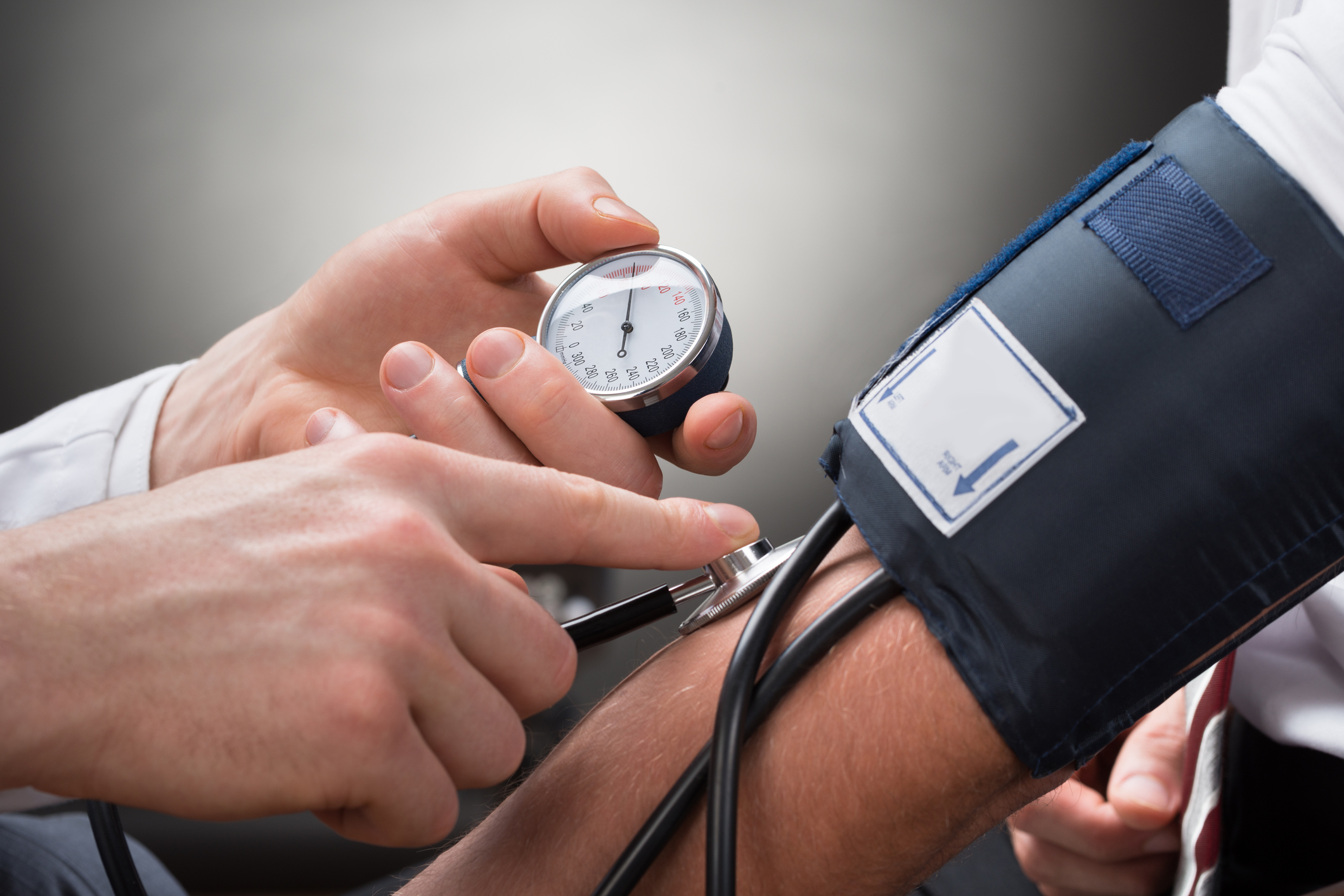 أسباب ارتفاع ضغط الدم