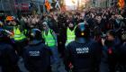 صدامات في برشلونة بين الشرطة ومتظاهرين مؤيدين لانفصال كتالونيا 