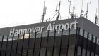 إغلاق مطار هانوفر بألمانيا بعد اقتحام سيارة مدرجا للطائرات