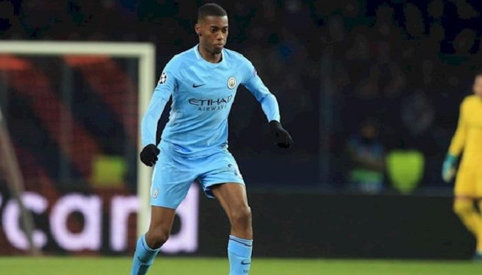 لاعب مانشستر سيتي يشعل صراعا بين نيجيريا وإنجلترا