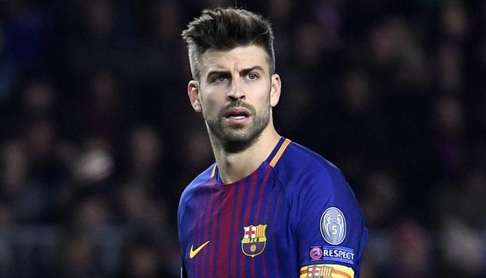 جيرارد بيكيه مدافع برشلونة