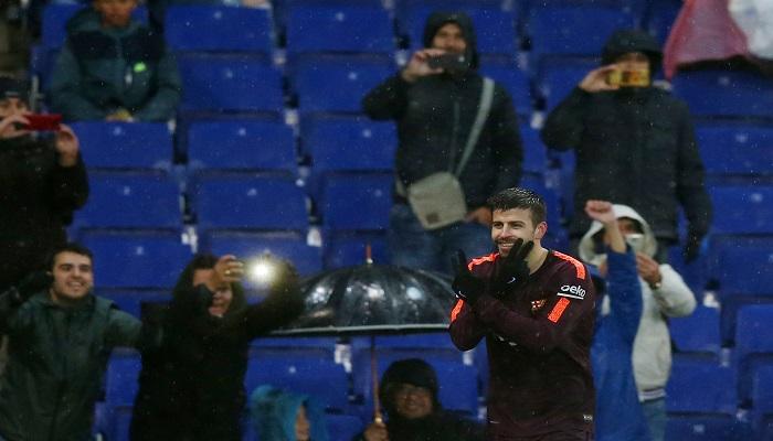 جيرارد بيكيه مدافع برشلونة