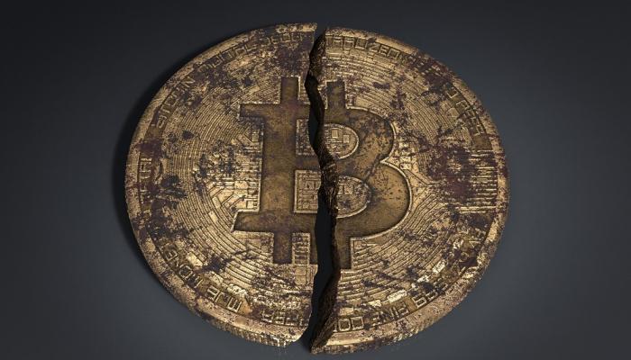 بيتكوين انهارت بعد هبوط أسواق المال