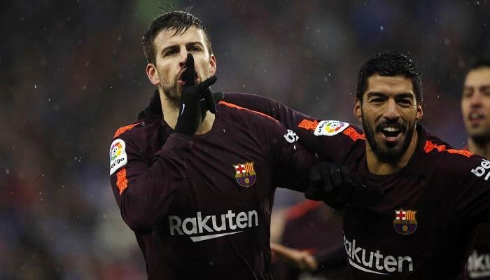 جيرارد بيكيه مدافع برشلونة