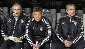 هاينكس على اليمين وجيرلاند في أقصى اليسار