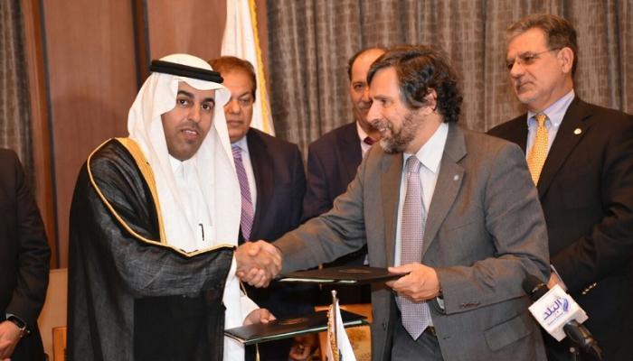 الدكتور مشعل بن فهم السلمي وبيدرو روكي