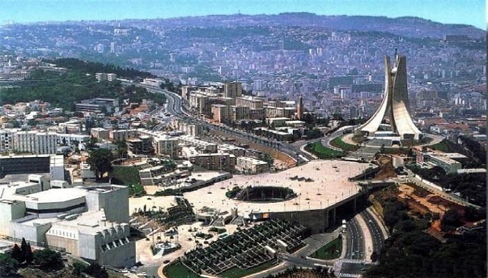 معظم السلع التي يستهلكها سكان الجزائر مستوردة