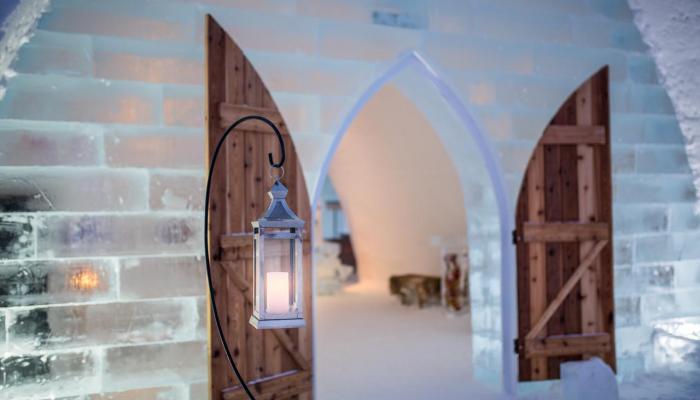 “دي غلاس” عمل فريد من نوعه حيث الفن و العمارة التي بُنيت من الثلج