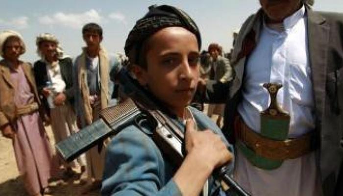 مجندون أطفال ضمن عناصر من مليشيا الحوثي الإرهابية - أرشيفية