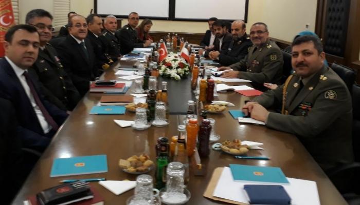 الاجتماع العسكري الإيراني-التركي