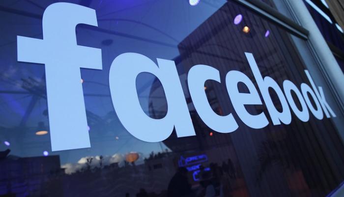 شركة تجمع بيانات المستخدمين من فيسبوك