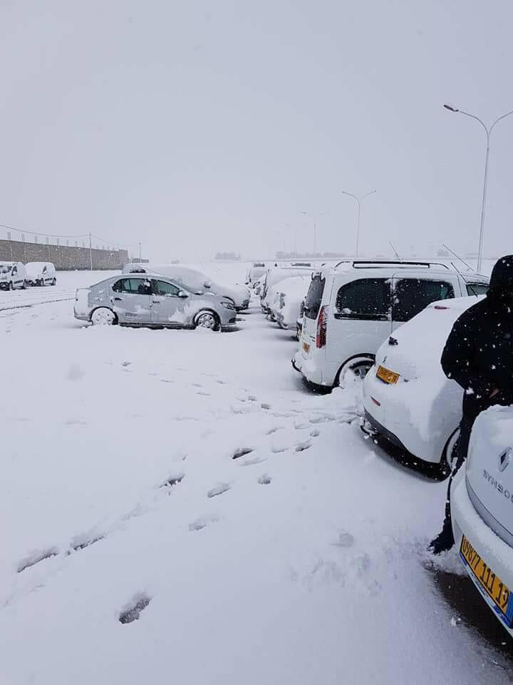 الثلوج في مدينة سطيف الجزائرية 