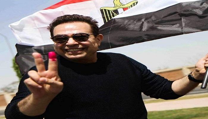 حكيم يدلي بصوته في الانتخابات