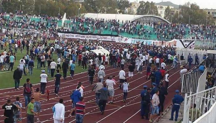 أعمال شغب بعد نهاية مباراة شبيبة سكيكدة وجمعية الشلف